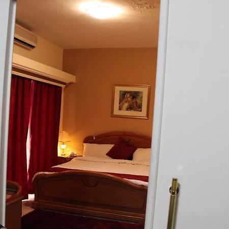 The Diplomat Otel Beyrut Dış mekan fotoğraf