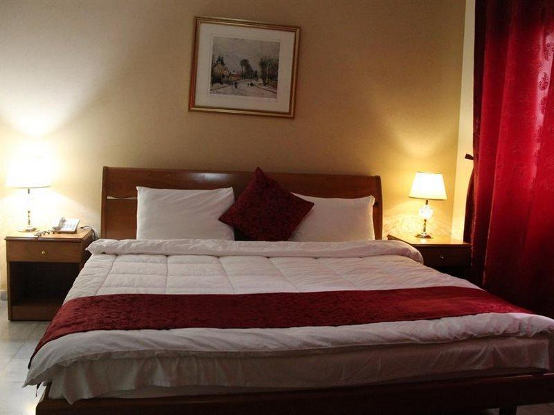 The Diplomat Otel Beyrut Dış mekan fotoğraf