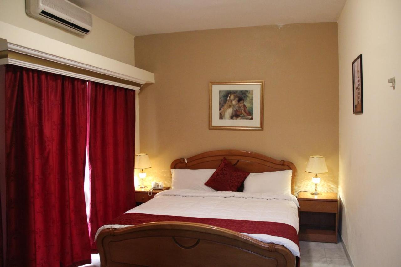 The Diplomat Otel Beyrut Dış mekan fotoğraf