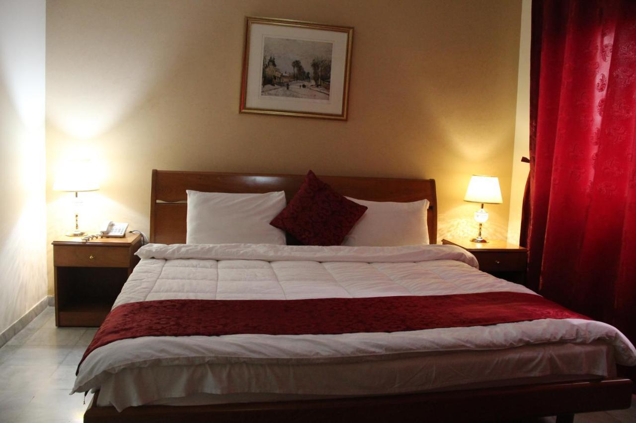 The Diplomat Otel Beyrut Dış mekan fotoğraf