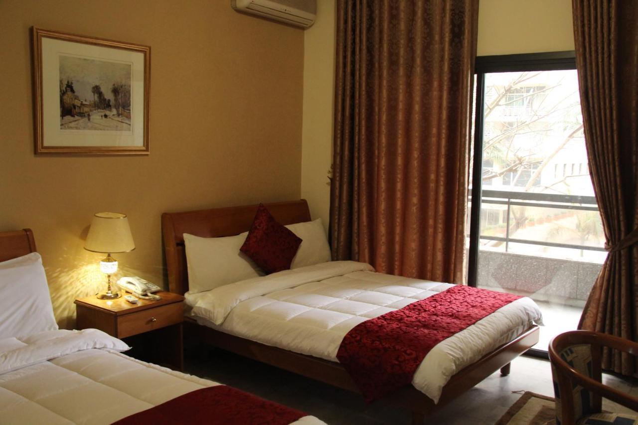 The Diplomat Otel Beyrut Dış mekan fotoğraf